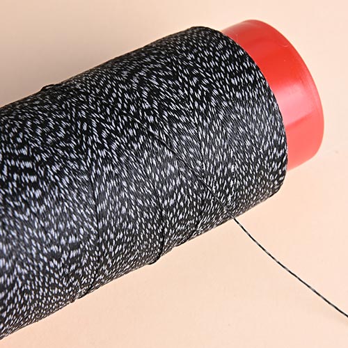 Reflective embroidery thread