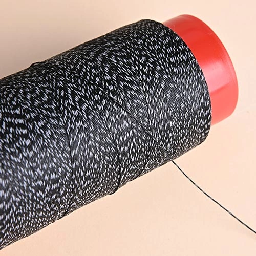 Reflektierendes Stickgarn