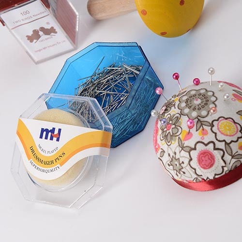 pin pincushion pin pincushion