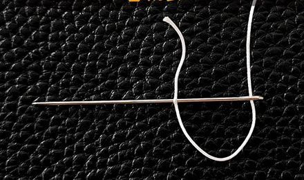 How To Thread Leather Needle