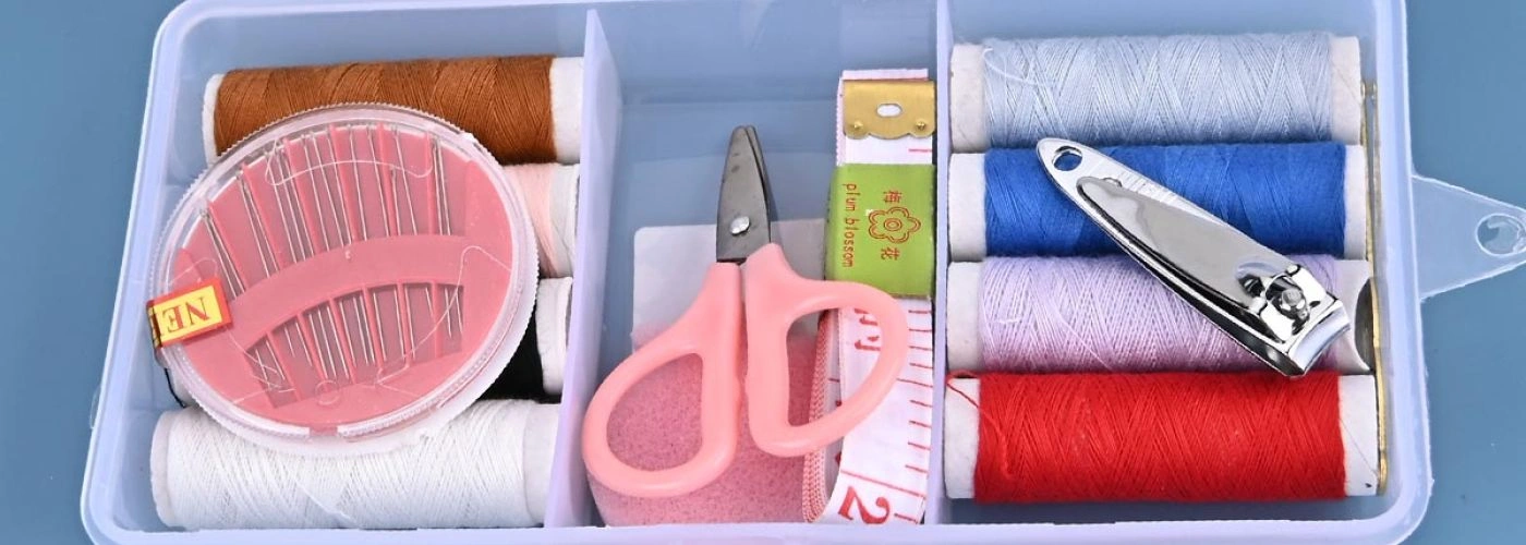 Guía esencial de suministros para costureras: herramientas que todo profesional de la costura necesita